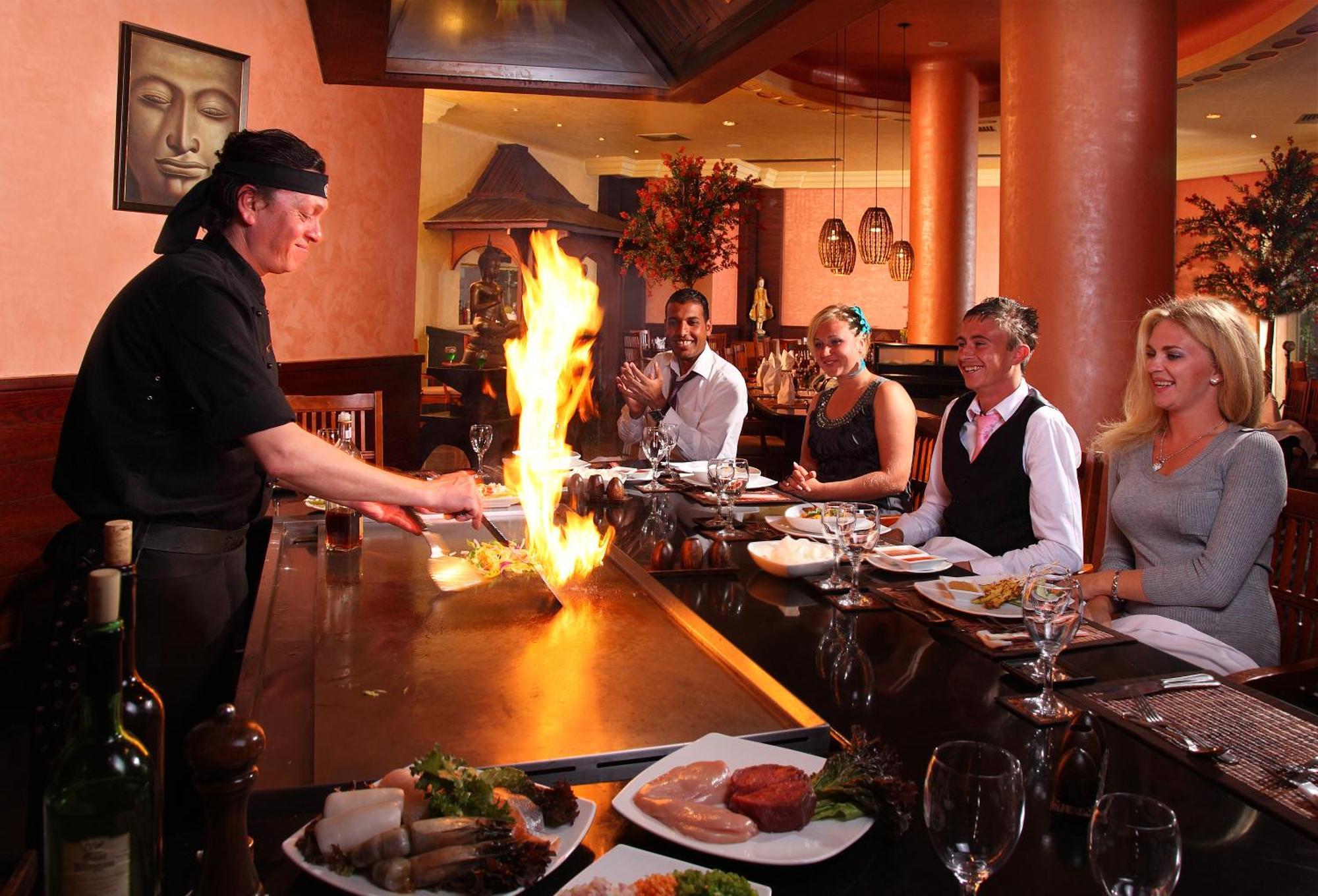 Xperience Kiroseiz Aquapark Premier-Naama Bay Hotel Sharm el-Sheikh Luaran gambar A Japanese restaurant in the United States